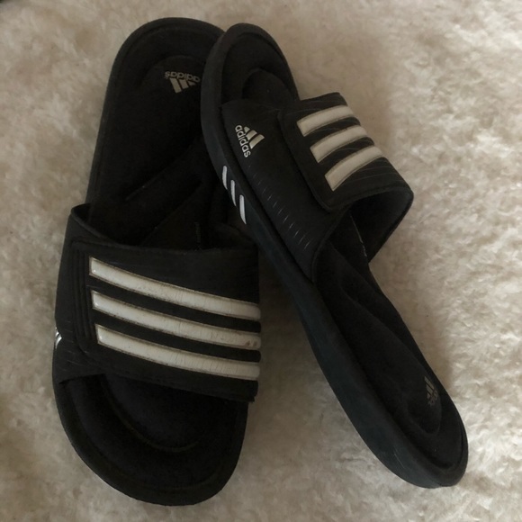 adidas foam flip flops